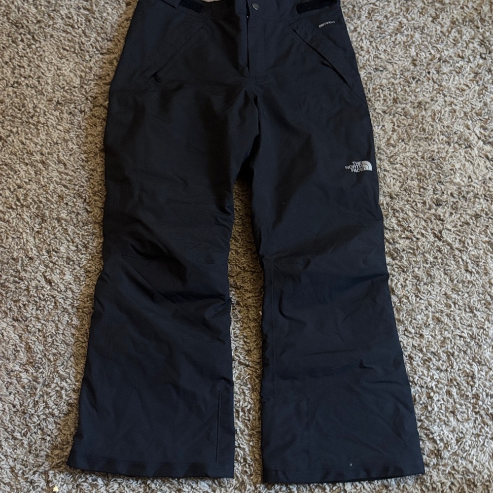 NWOT The North Face Black Snow Pants with EZ GROW